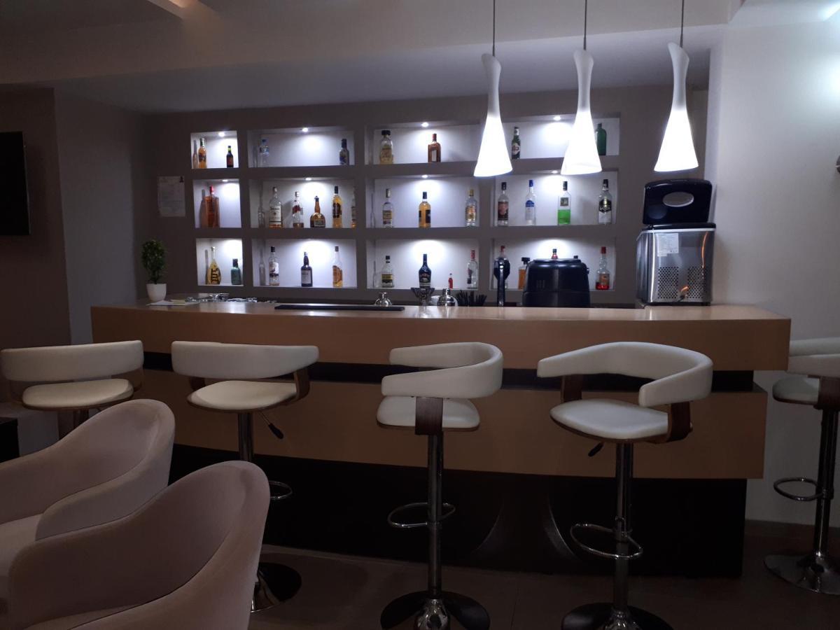 Siros Hotel Leptokarya  Bagian luar foto